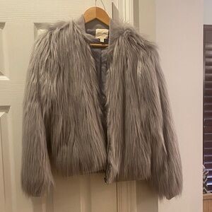 Silence + Noise women’s Faux Fur Jacket in Gray